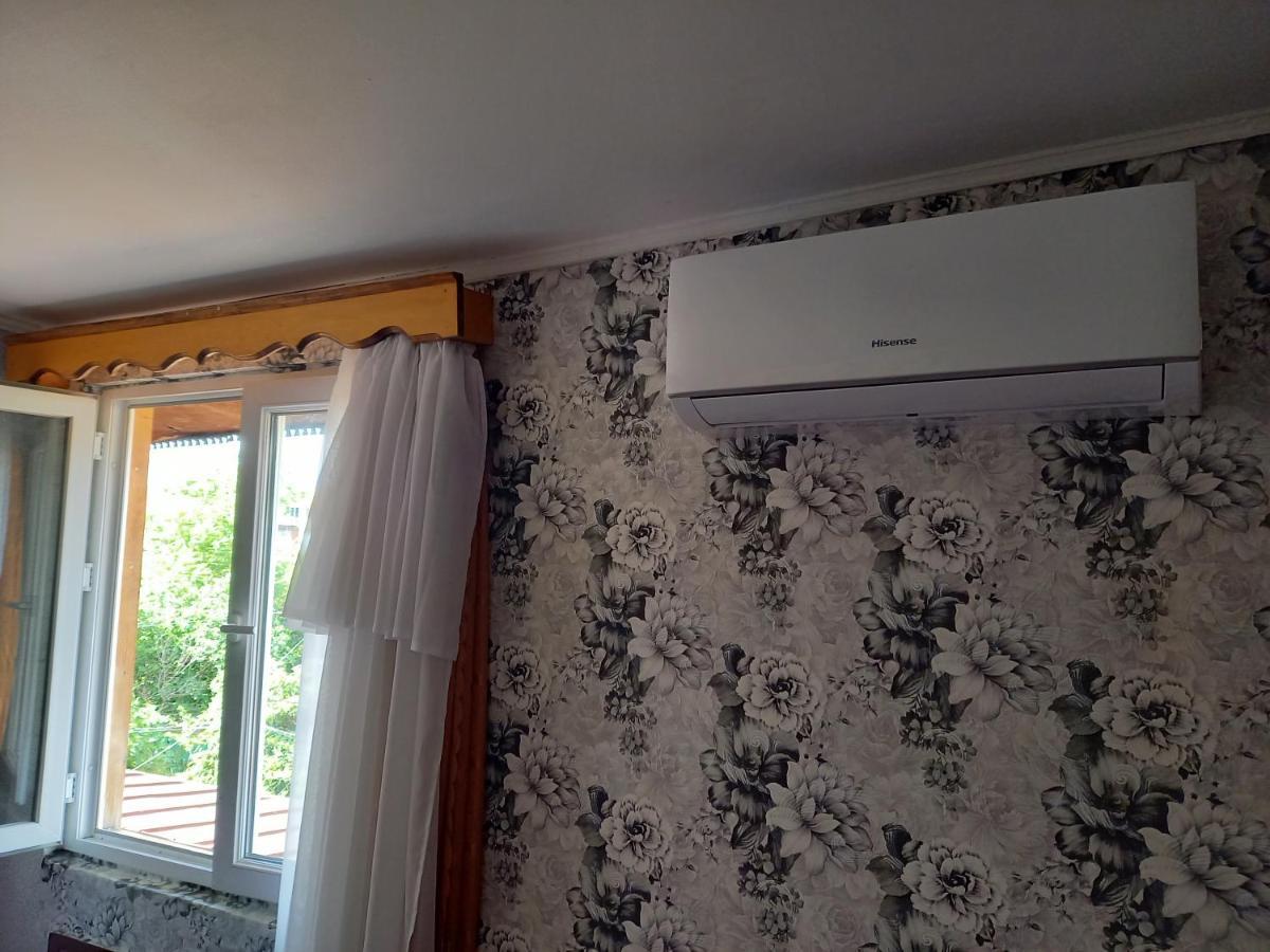 Downtown Guest House Kutaisi Exterior foto