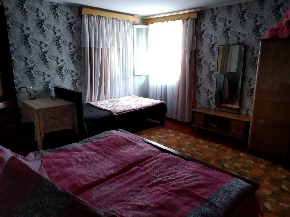 Downtown Guest House Kutaisi Exterior foto